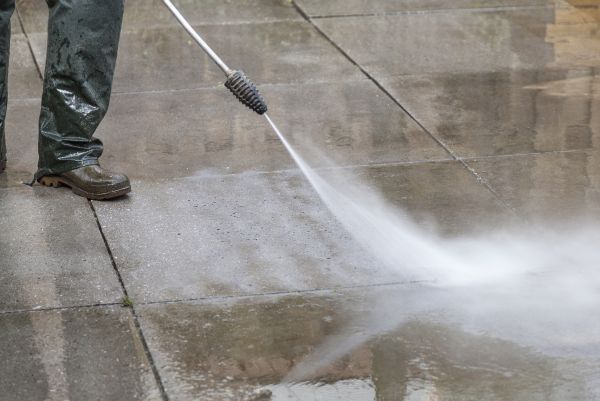 Cost of Concrete Power Washing in Stamford