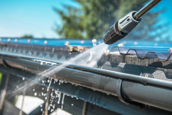 Cost of Gutter Pressure Washing in Stamford