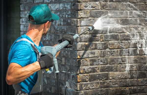 Cost of Commercial Building Washing in Stamford