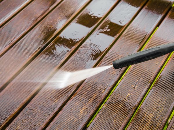 Cost of Balcony Cleaning in Stamford