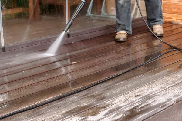 Cost of Pool Deck Power Washing in Stamford