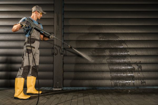 Cost of Garage Pressure Washing in Stamford