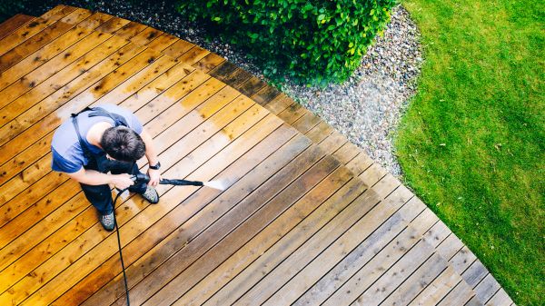 Cost of Deck Pressure Cleaning in Stamford