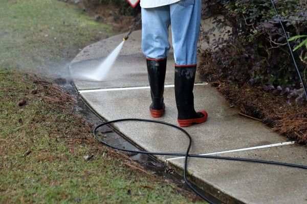 Cost of Sidewalk Pressure Cleaning in Stamford
